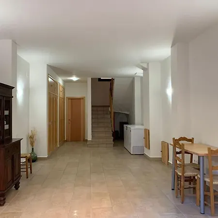 Daire Apartamento Camarena De La Sierra